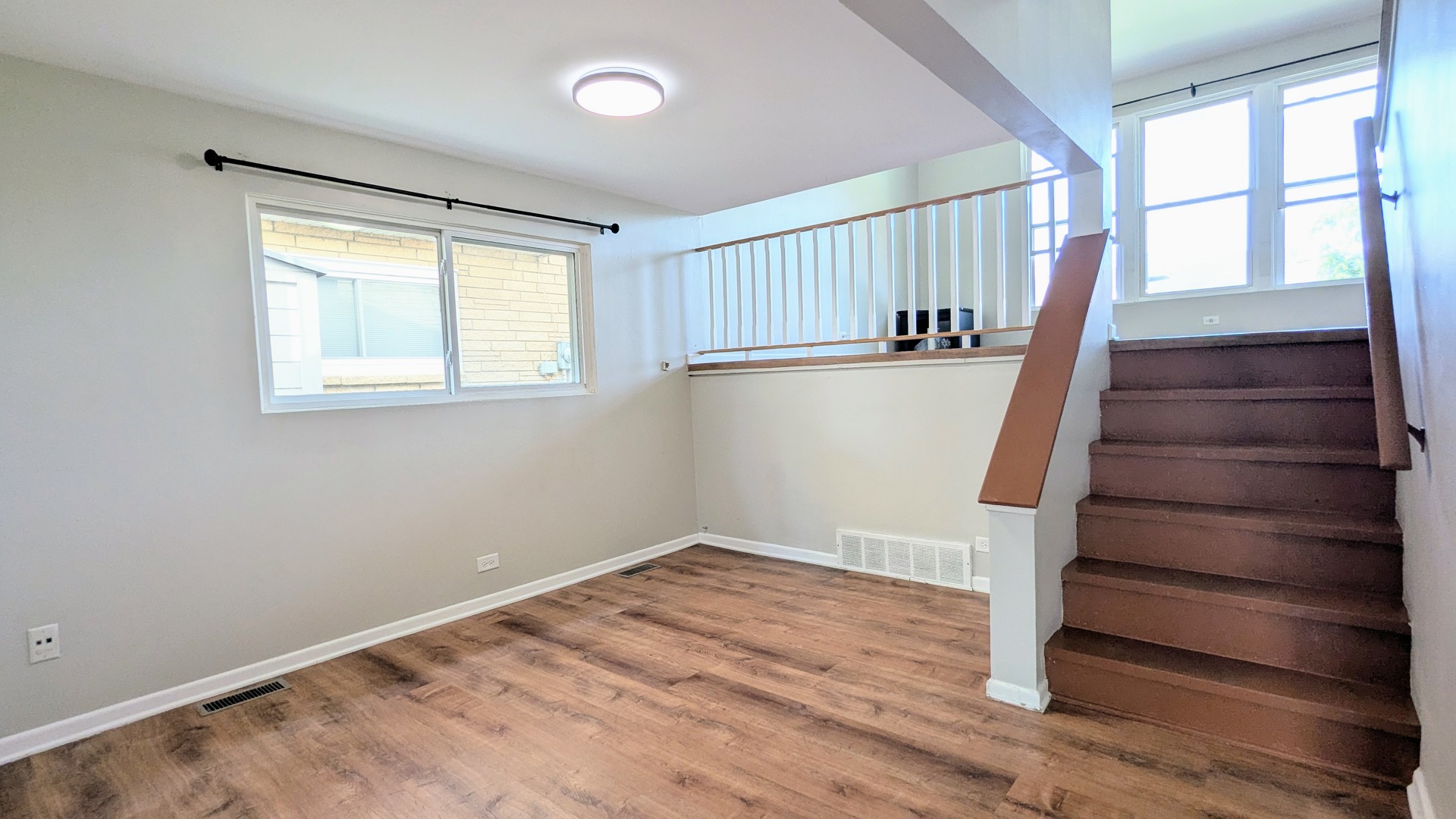 382 Dover Drive Property Photo 4