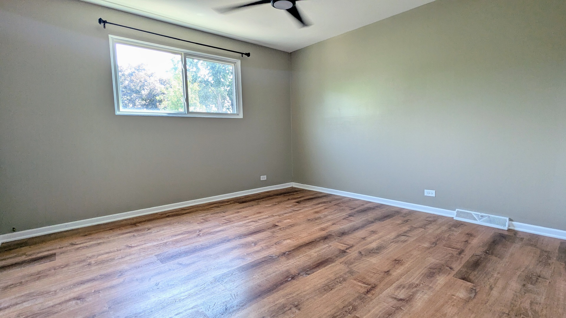 382 Dover Drive Property Photo 13