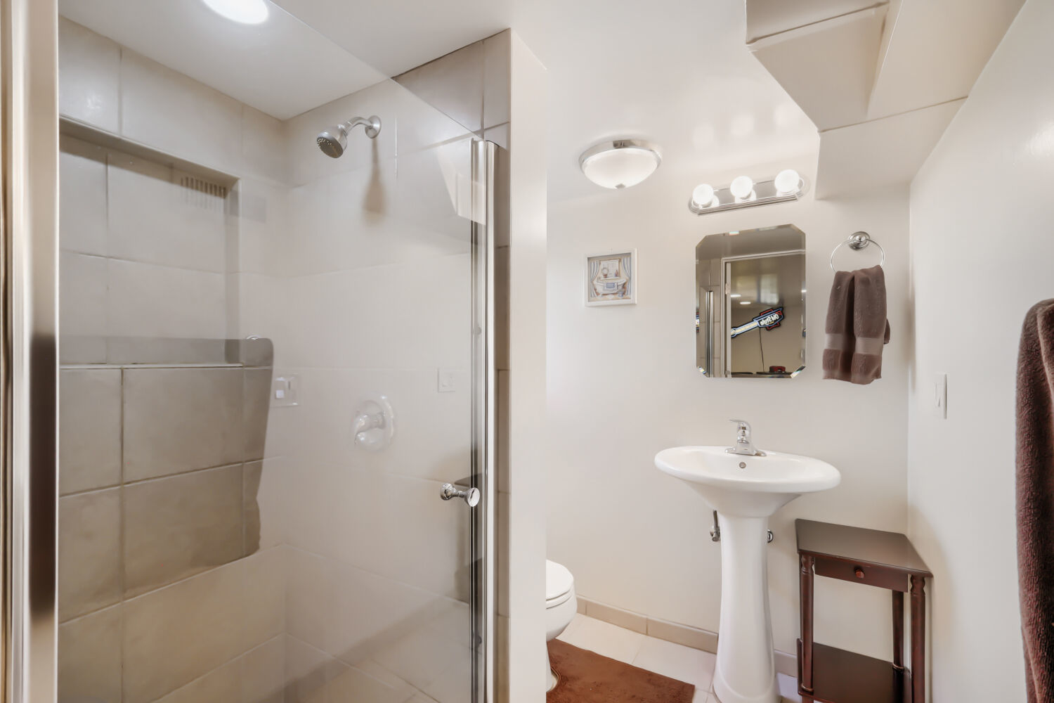 5323 N Natoma Avenue Property Photo 24