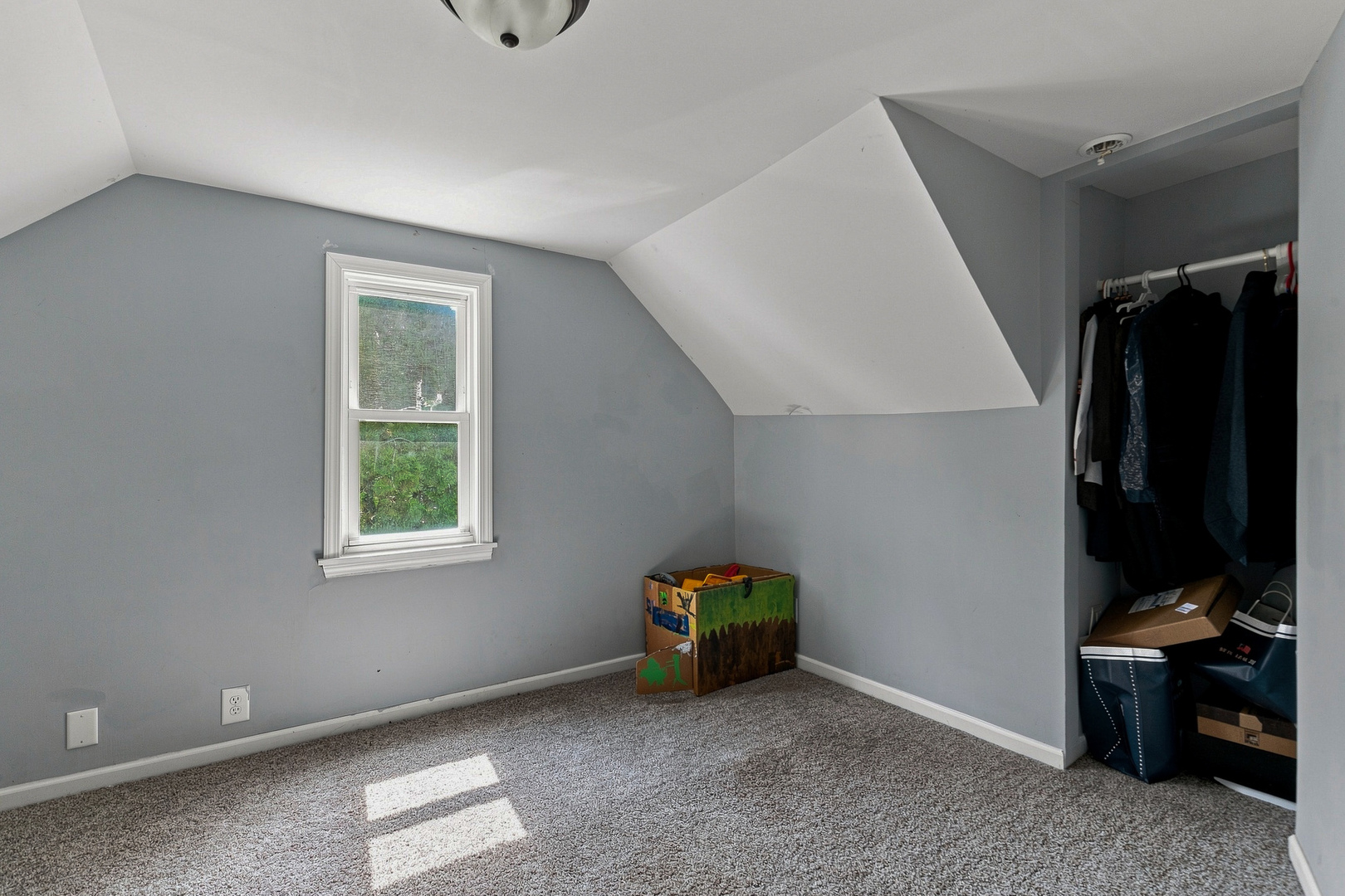 709 N High Street Property Photo 12