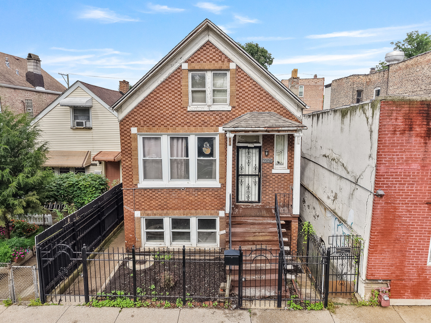 2706 S Trumbull Avenue Property Photo 1