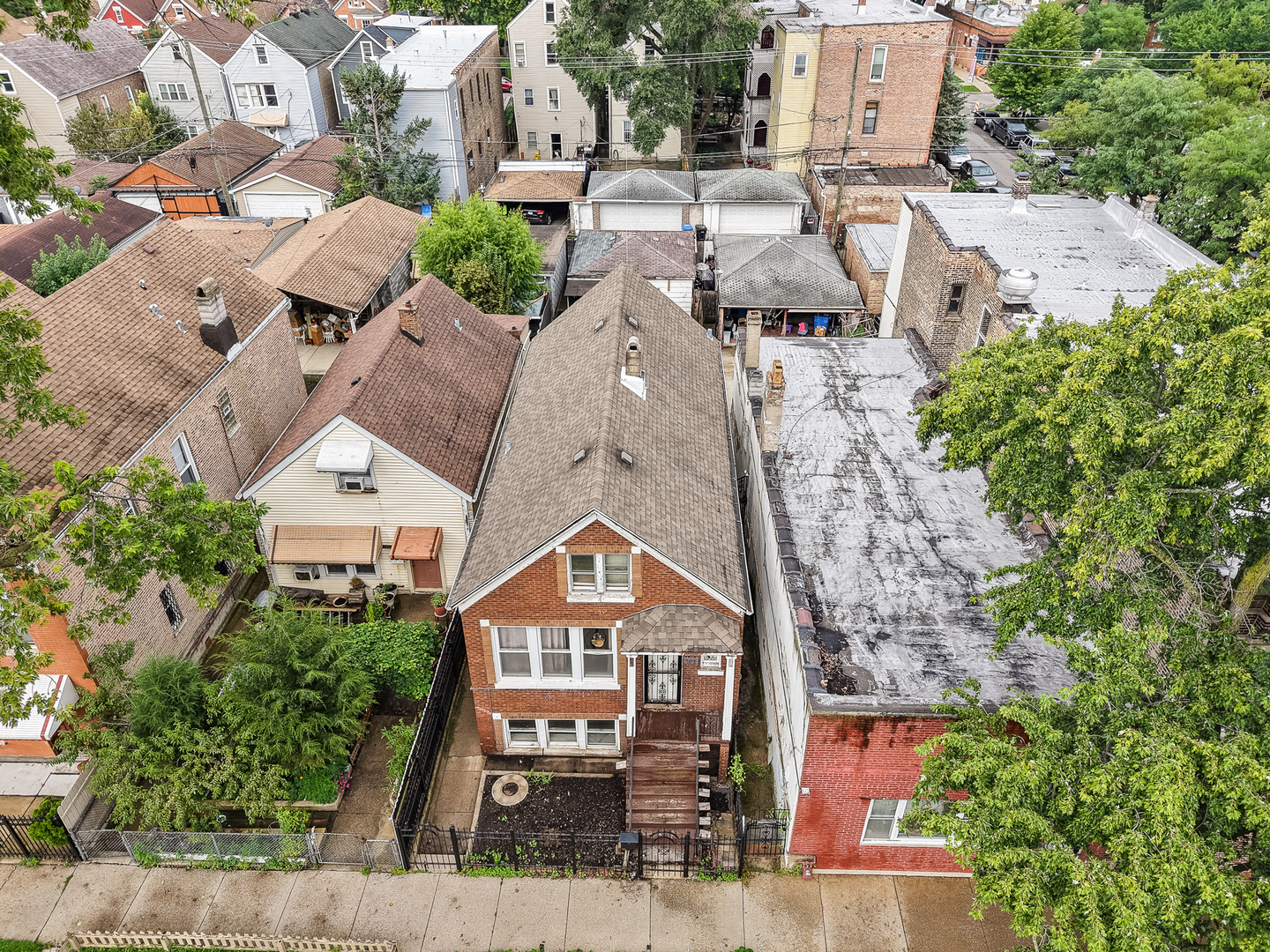 2706 S Trumbull Avenue Property Photo 2