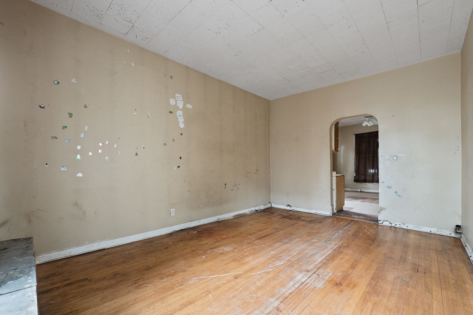 2706 S Trumbull Avenue Property Photo 5