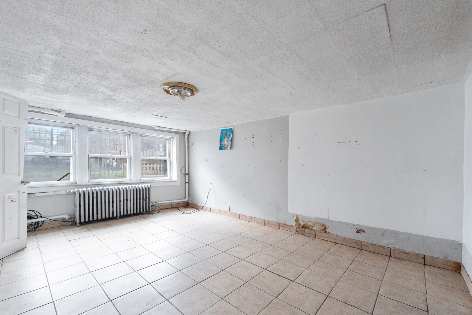 2706 S Trumbull Avenue Property Photo 16