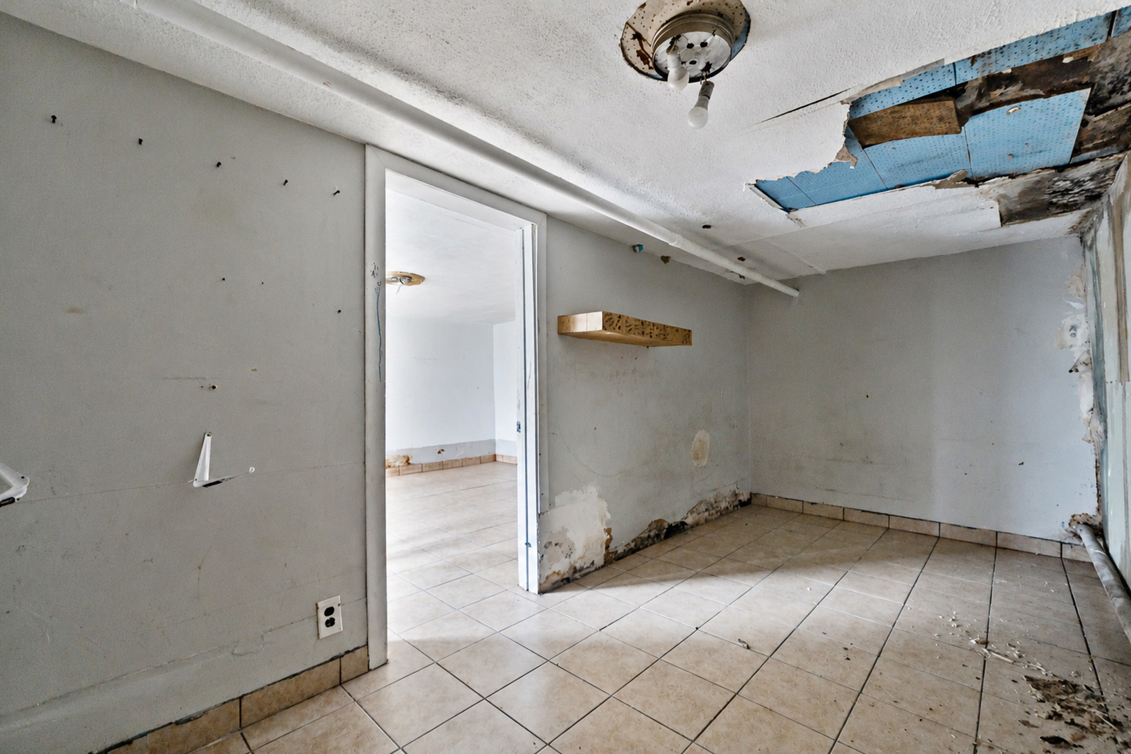 2706 S Trumbull Avenue Property Photo 19