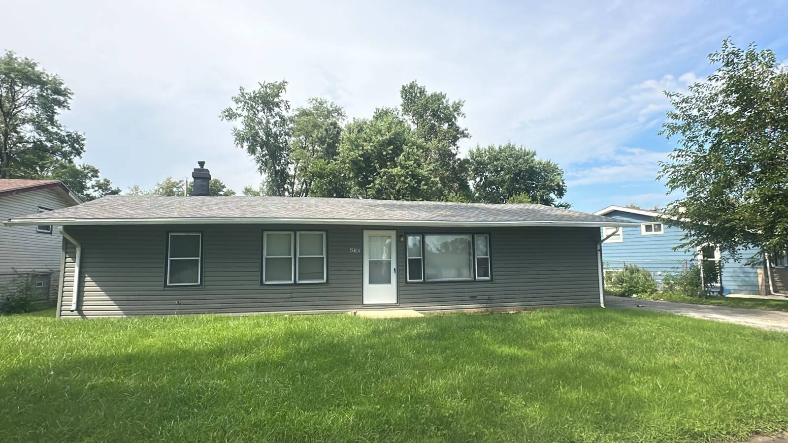15404 Maple Lane Property Photo 1