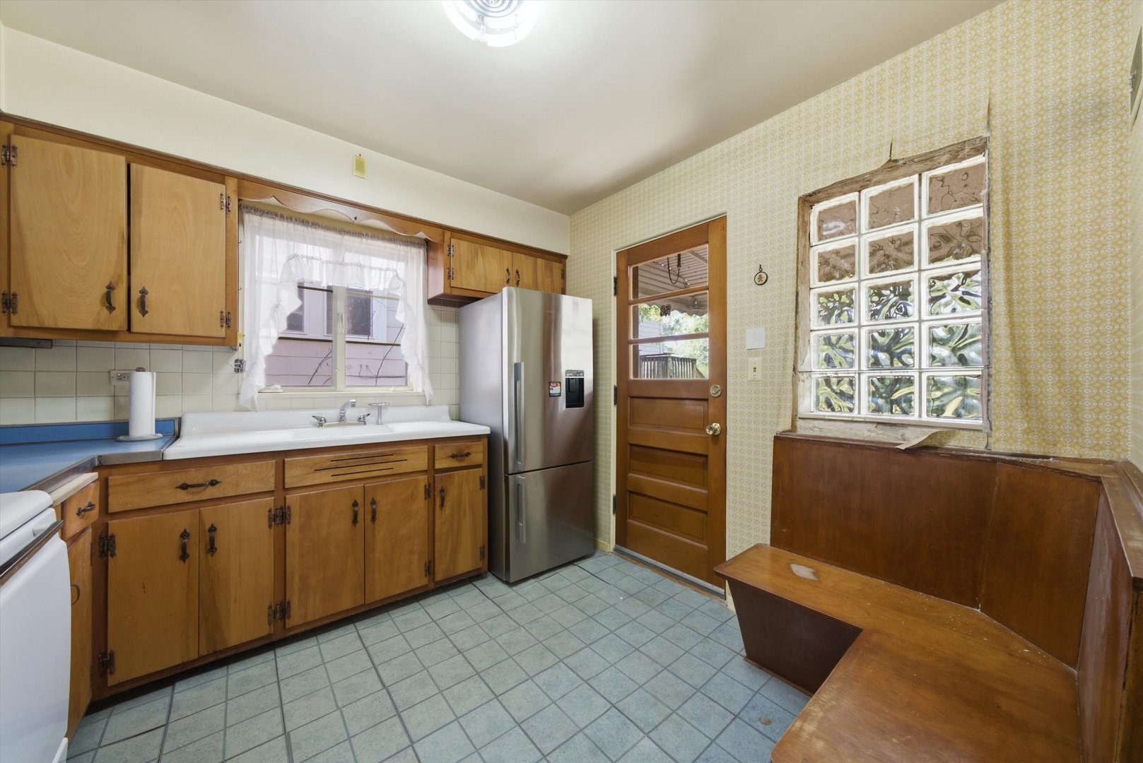 3518 Rosemear Avenue Property Photo 7