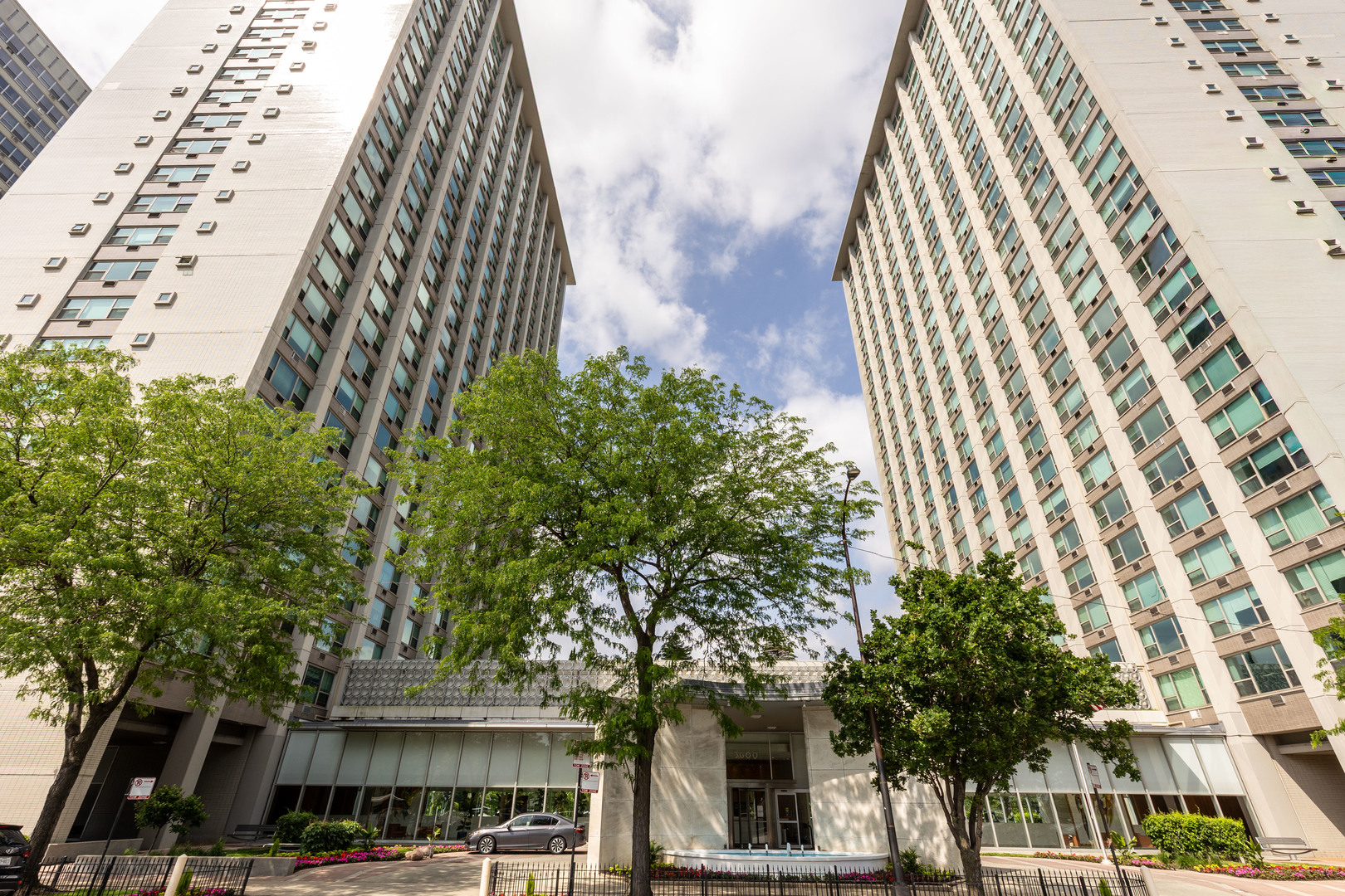 3600 N Lake Shore Drive 308 Property Photo 1