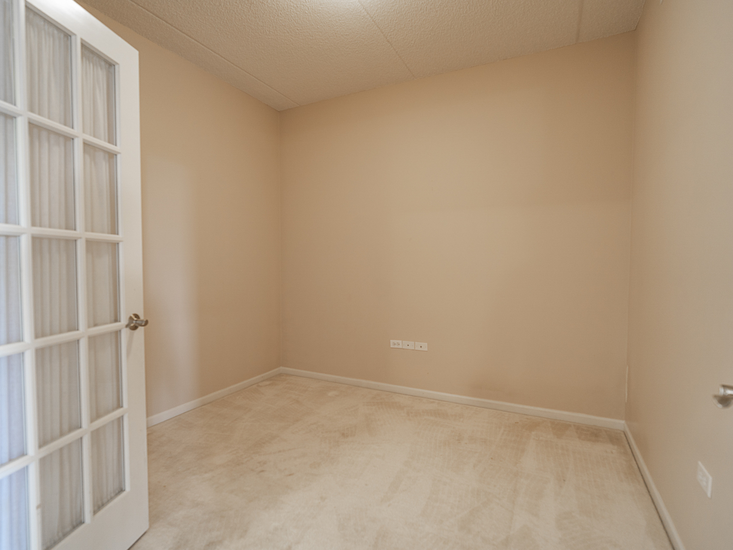 77 N Quentin Road 310 Property Photo 6