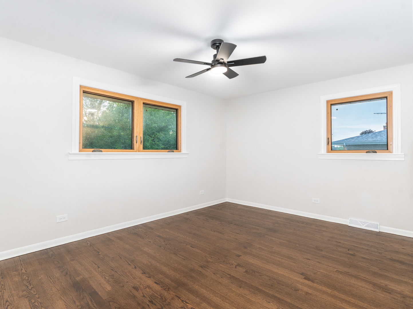 10458 S 81st Avenue Property Photo 18