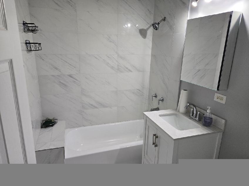 5900 S Prairie Avenue 2 Property Photo 7