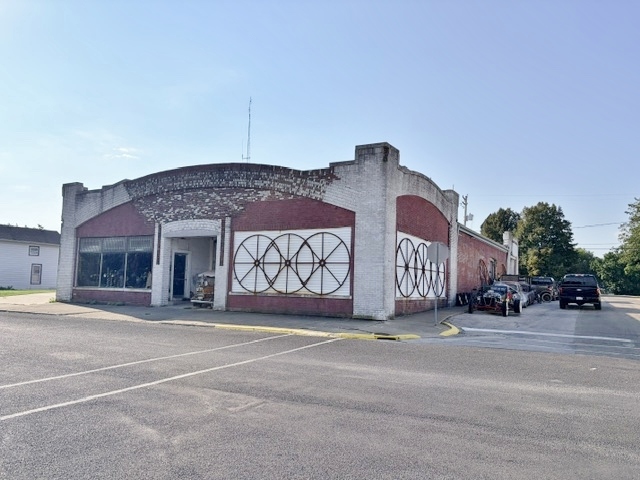 201 E Exchange Street Property Photo 2