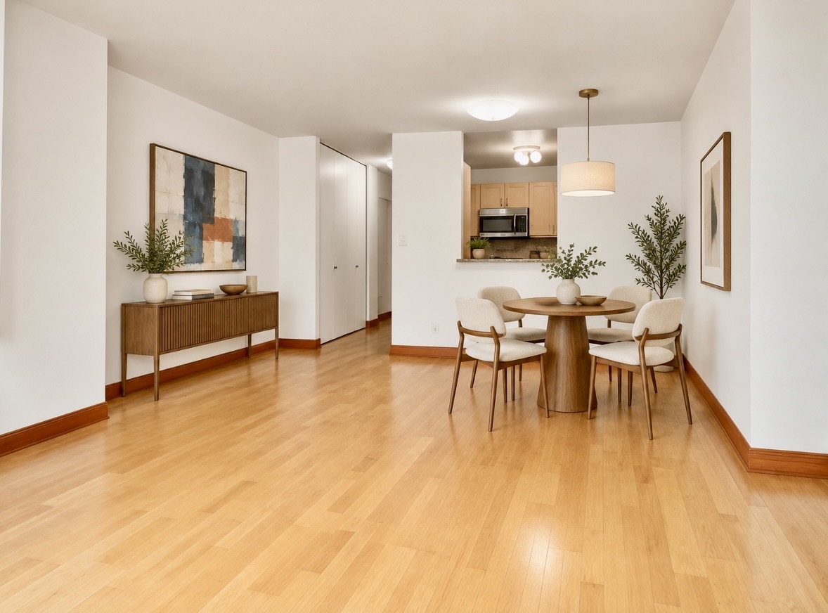 211 E Ohio Street 2015 Property Photo 21