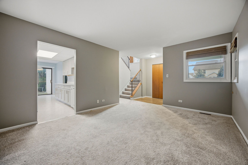 5s039 Pebble Beach Court Property Photo 4