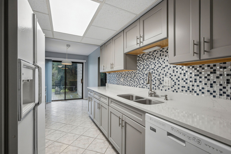 5s039 Pebble Beach Court Property Photo 5