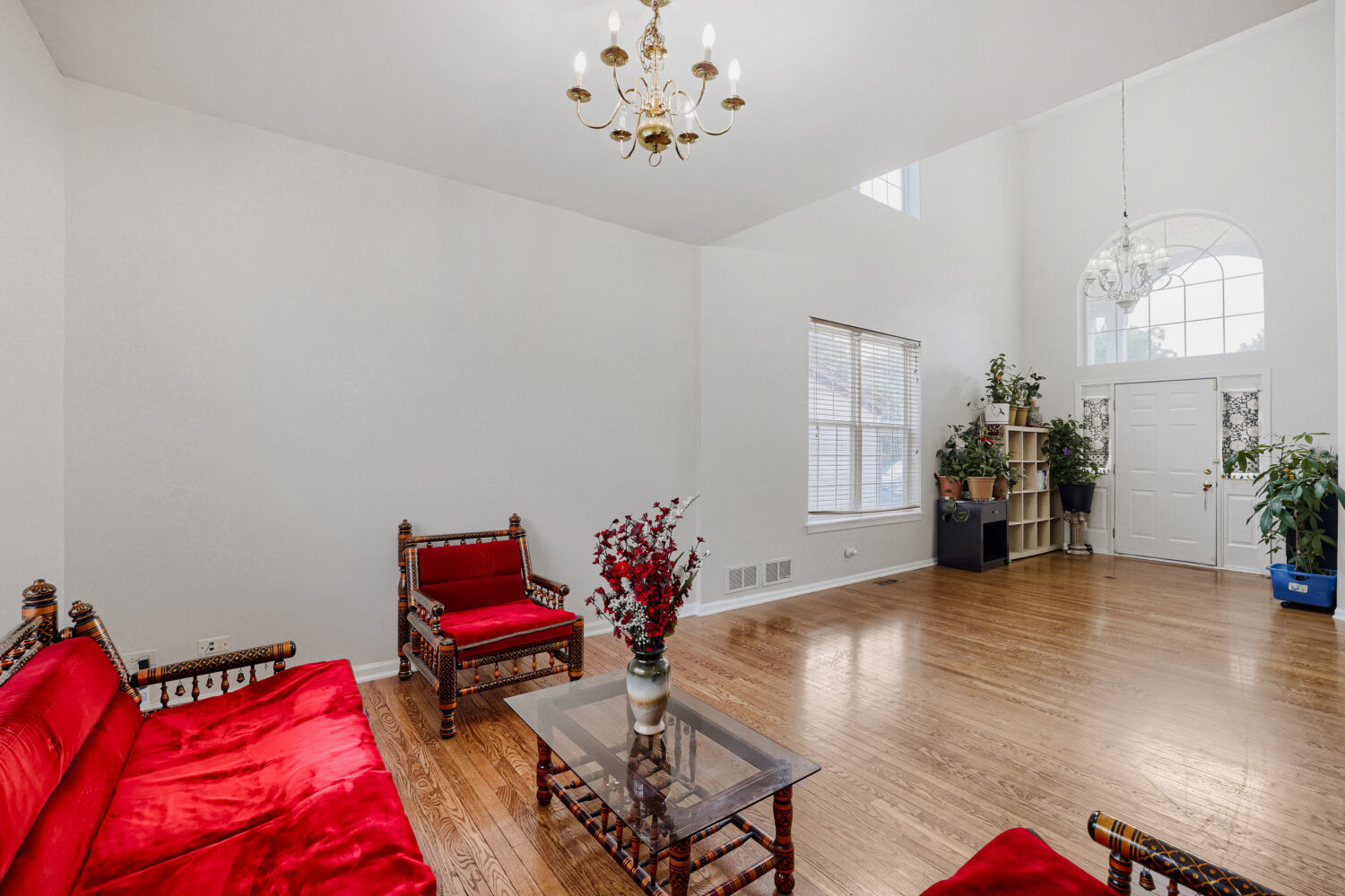 16 Clover Circle Property Photo 4