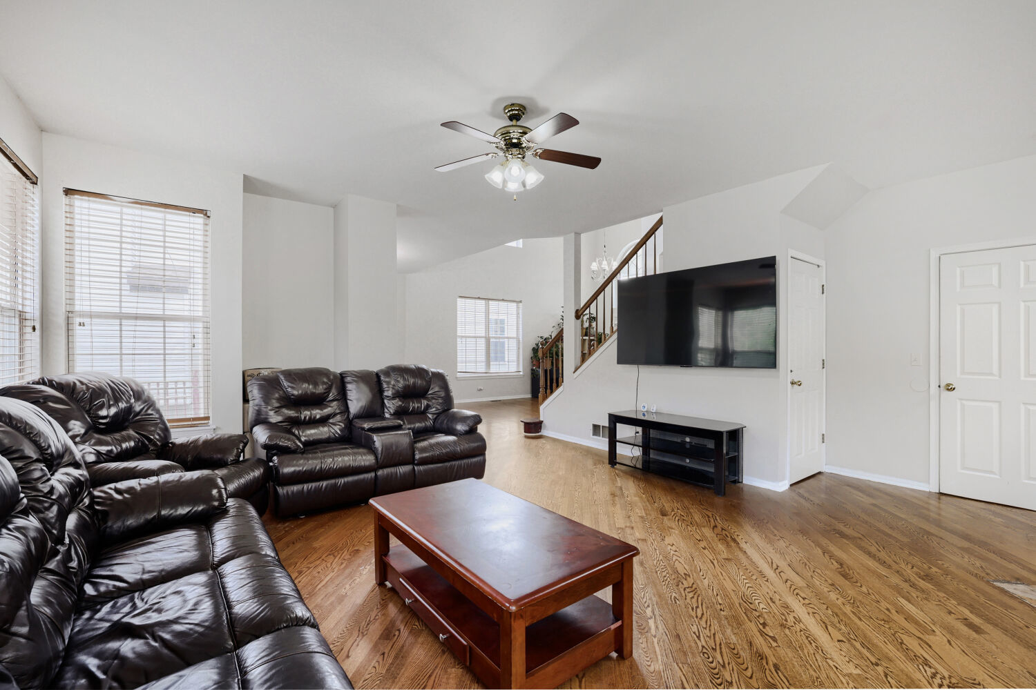 16 Clover Circle Property Photo 10
