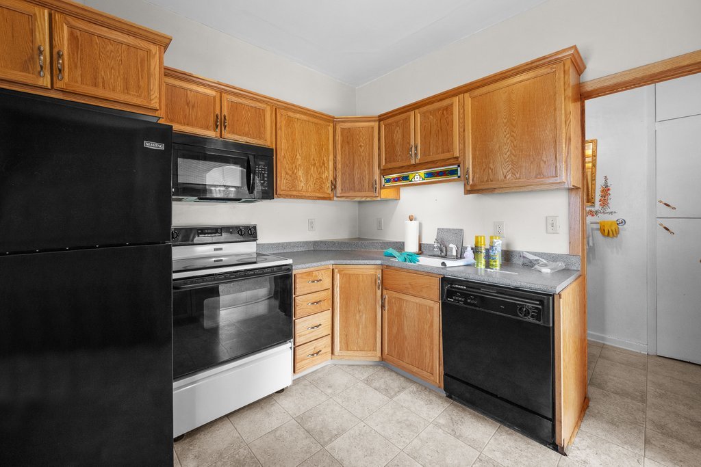 2421 34th Street Property Photo 11