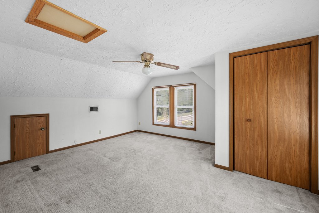 2421 34th Street Property Photo 18