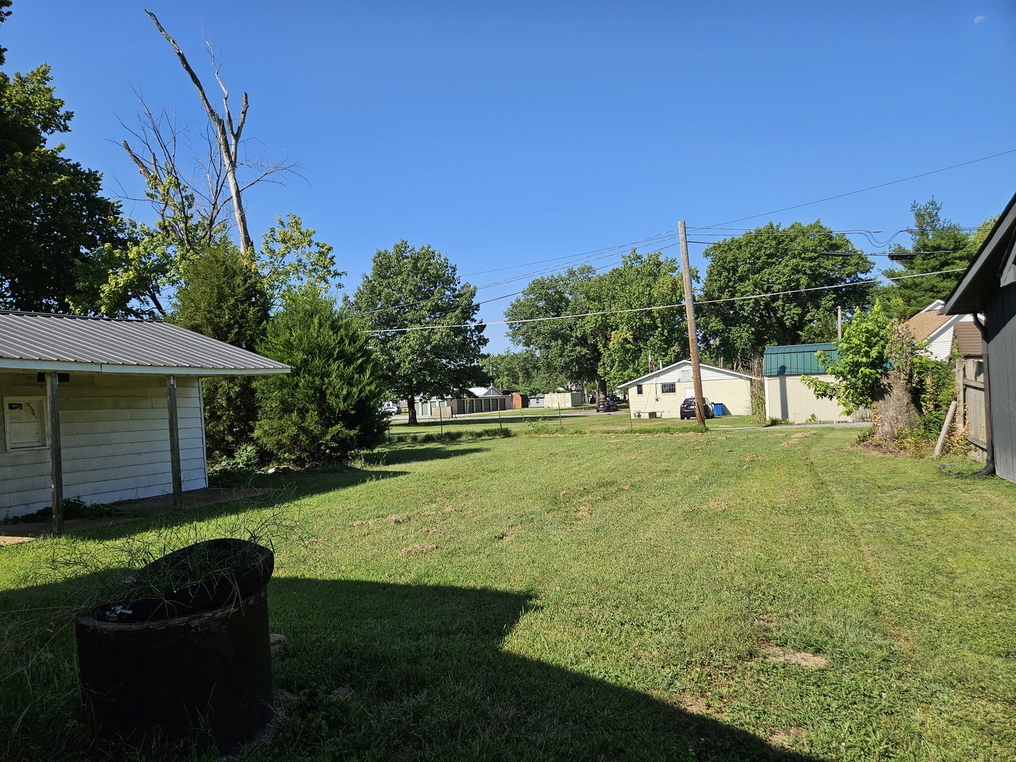 211 N Seba Street Property Photo 3