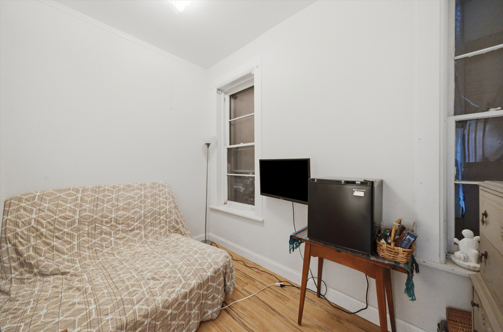 1433 W Superior Street Property Photo 9