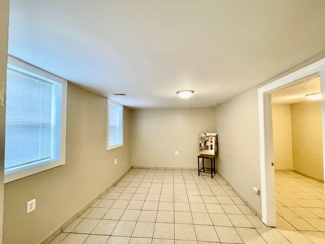 2227 W 19th Street Coach Property Photo 4