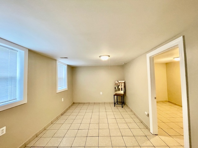 2227 W 19th Street Coach Property Photo 8