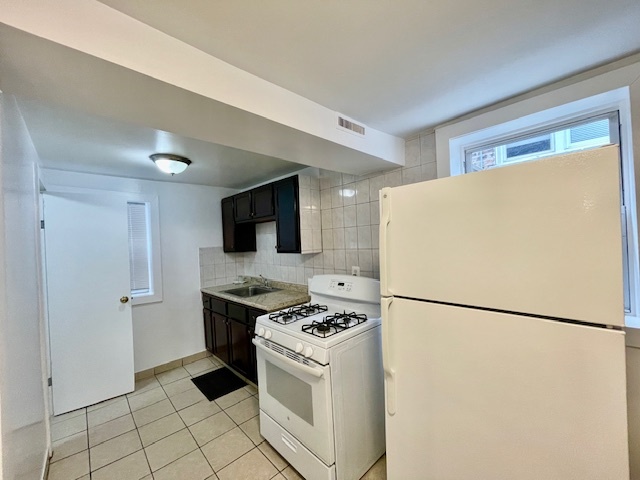 2227 W 19th Street Coach Property Photo 9