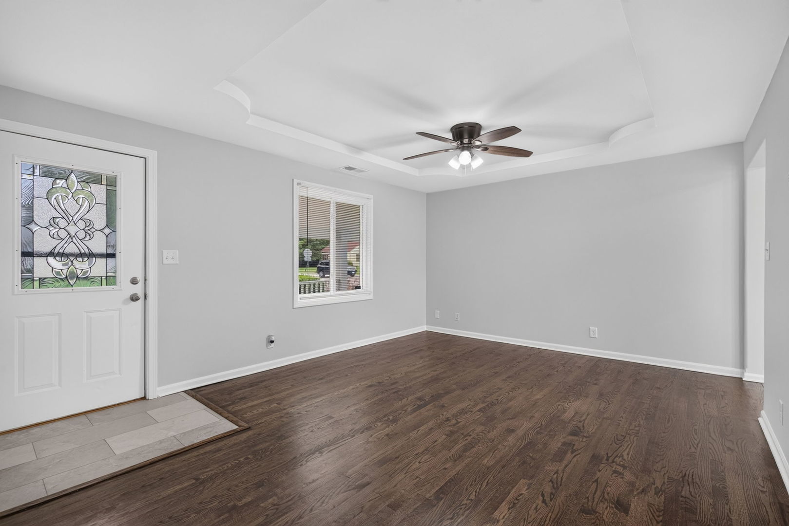 1721 Kelly Avenue Property Photo 7