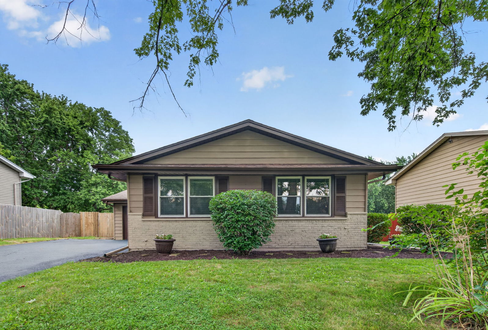 2018 Jackson Branch Drive Property Photo 2