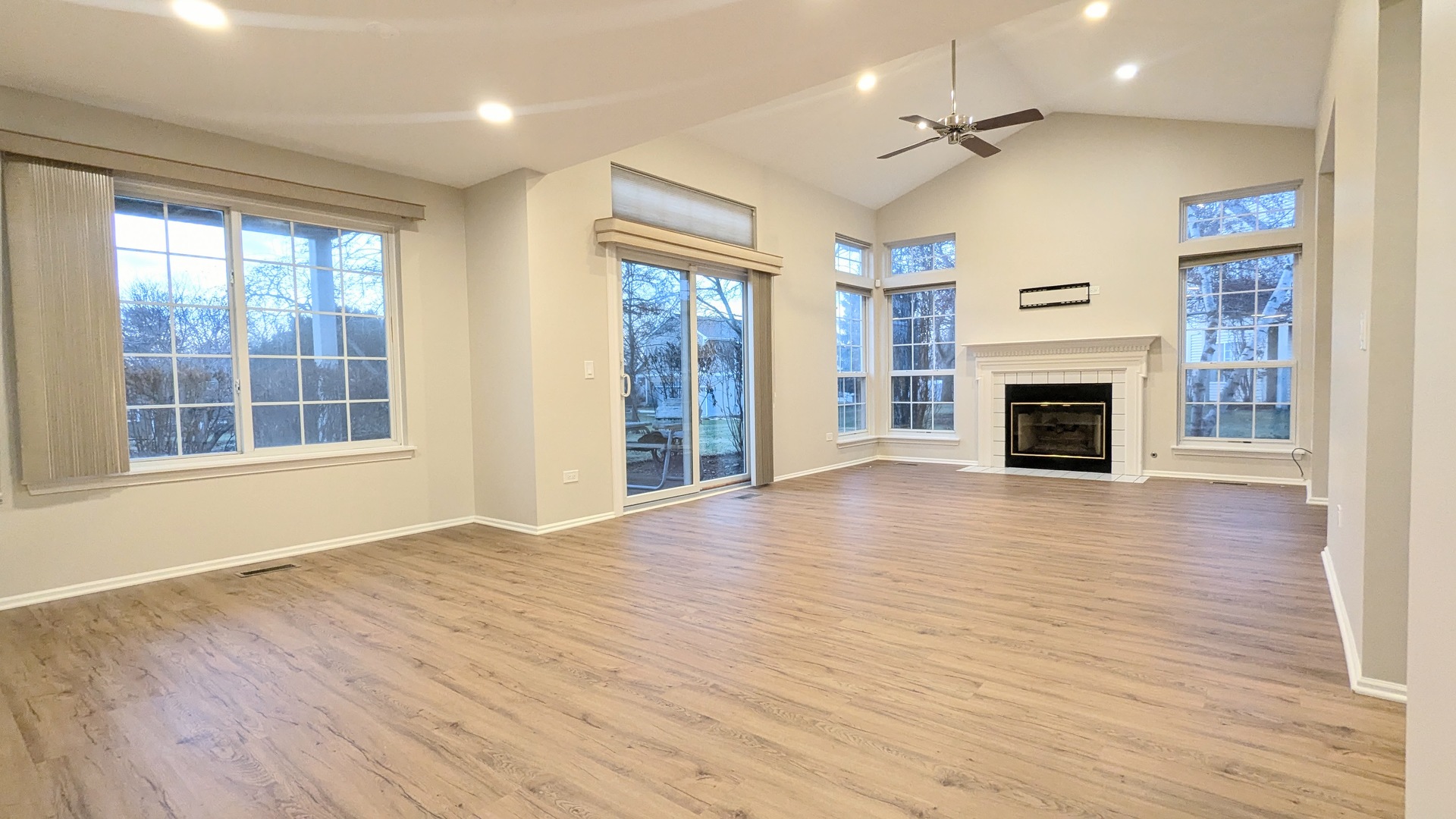 1628 Columbia Circle Property Photo 3