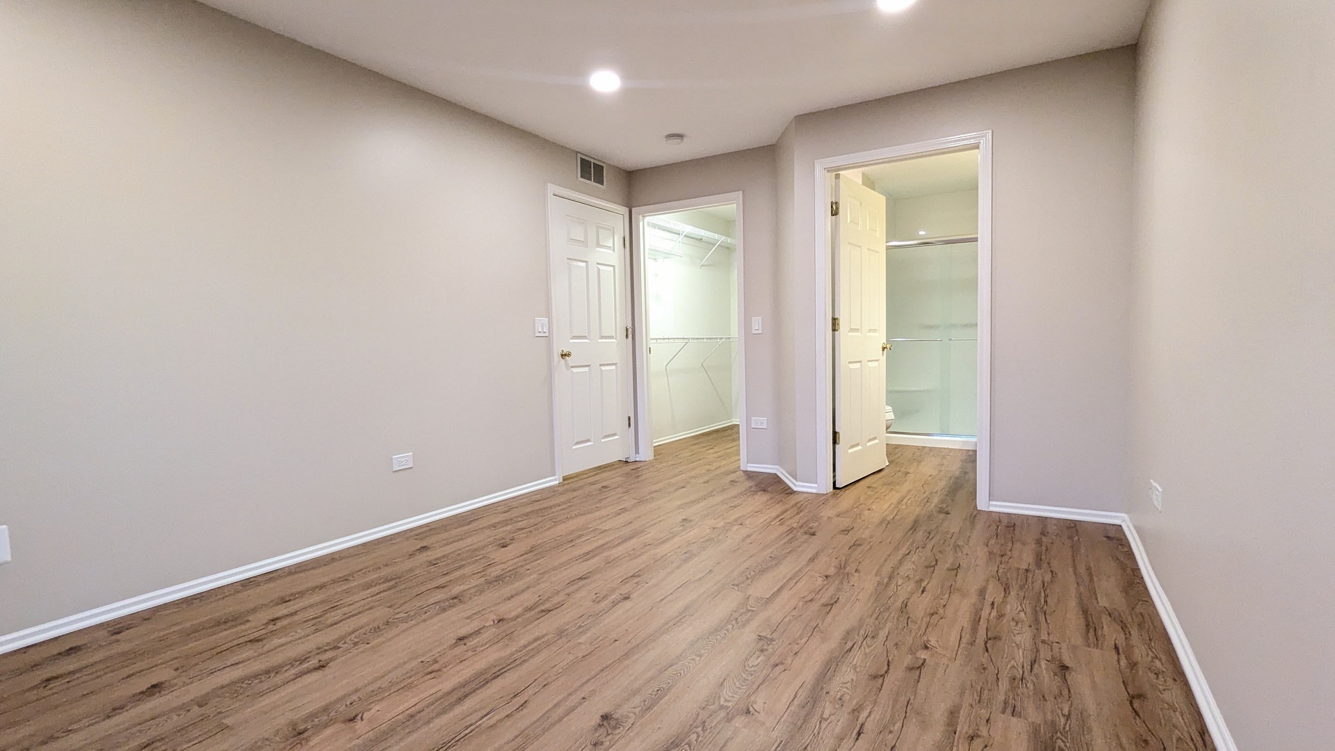 1628 Columbia Circle Property Photo 9