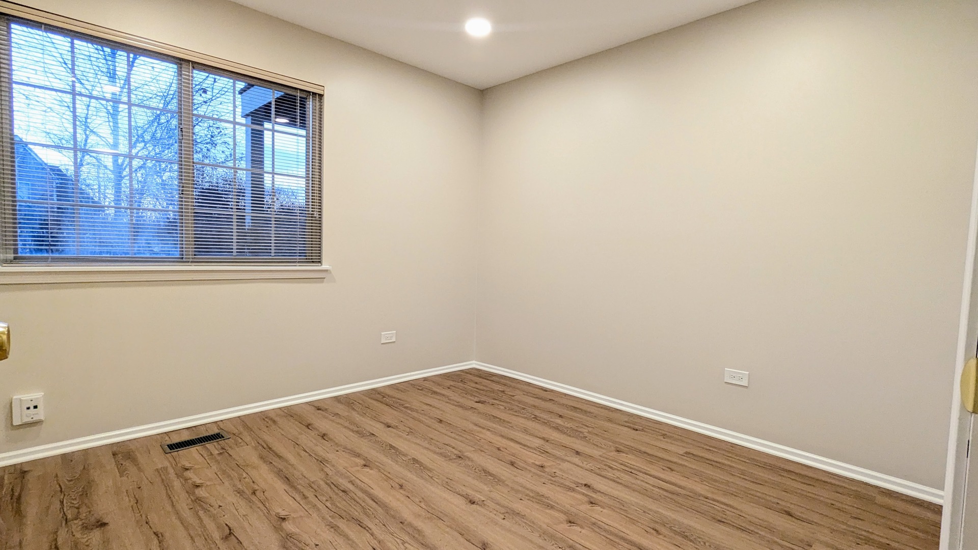 1628 Columbia Circle Property Photo 12