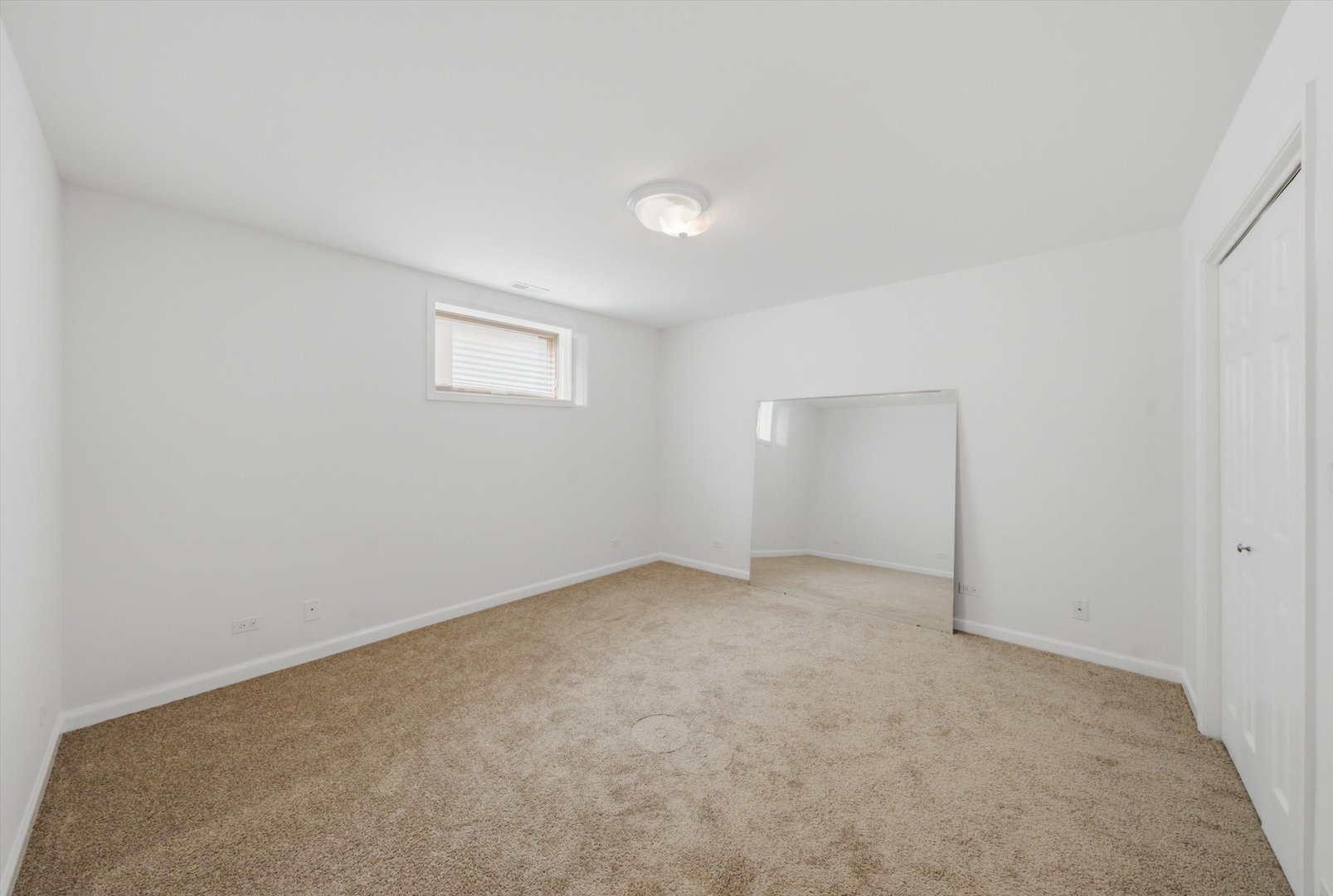 4550 S Mcdowell Avenue Property Photo 21