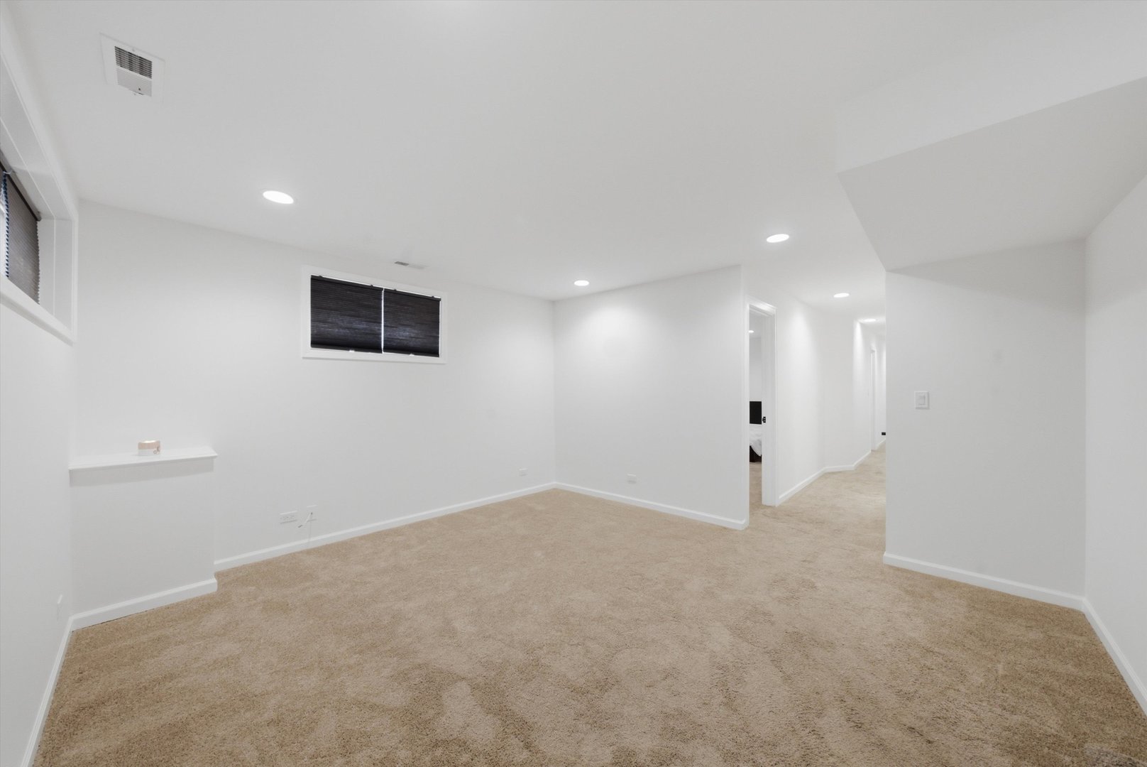 4550 S Mcdowell Avenue Property Photo 24