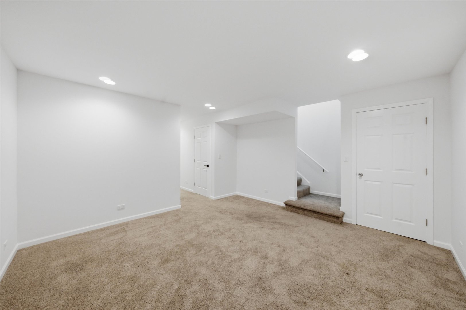 4550 S Mcdowell Avenue Property Photo 25