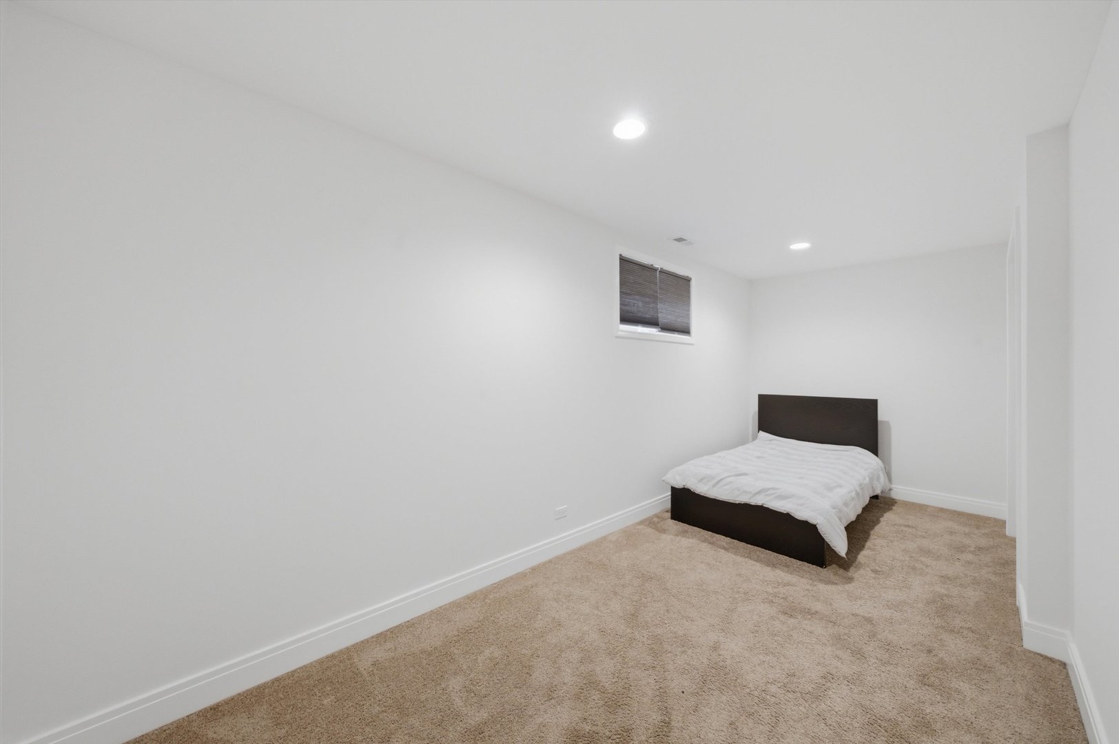 4550 S Mcdowell Avenue Property Photo 27