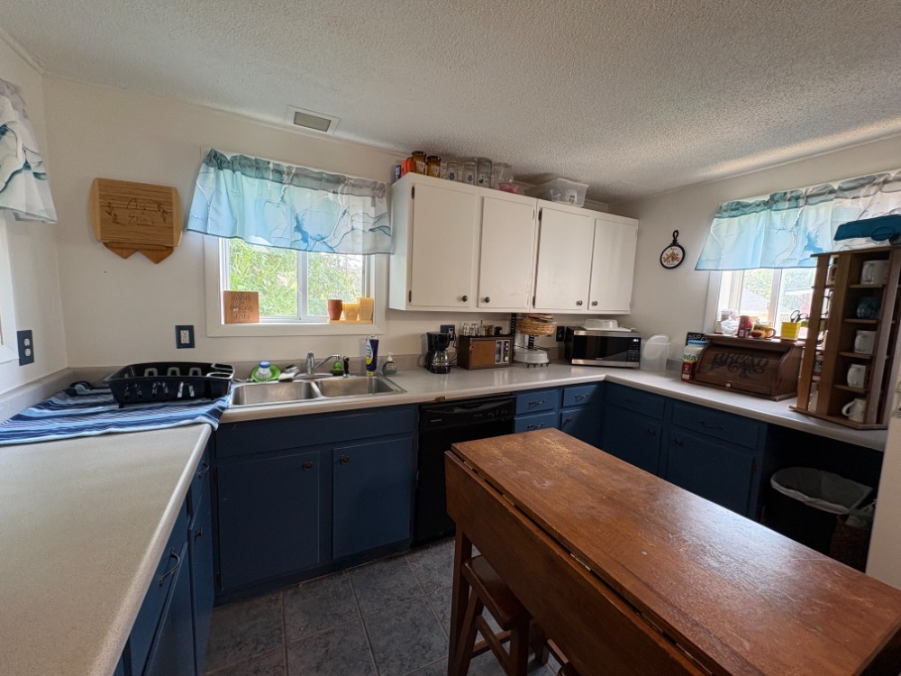 201 S Barber Avenue Property Photo 7