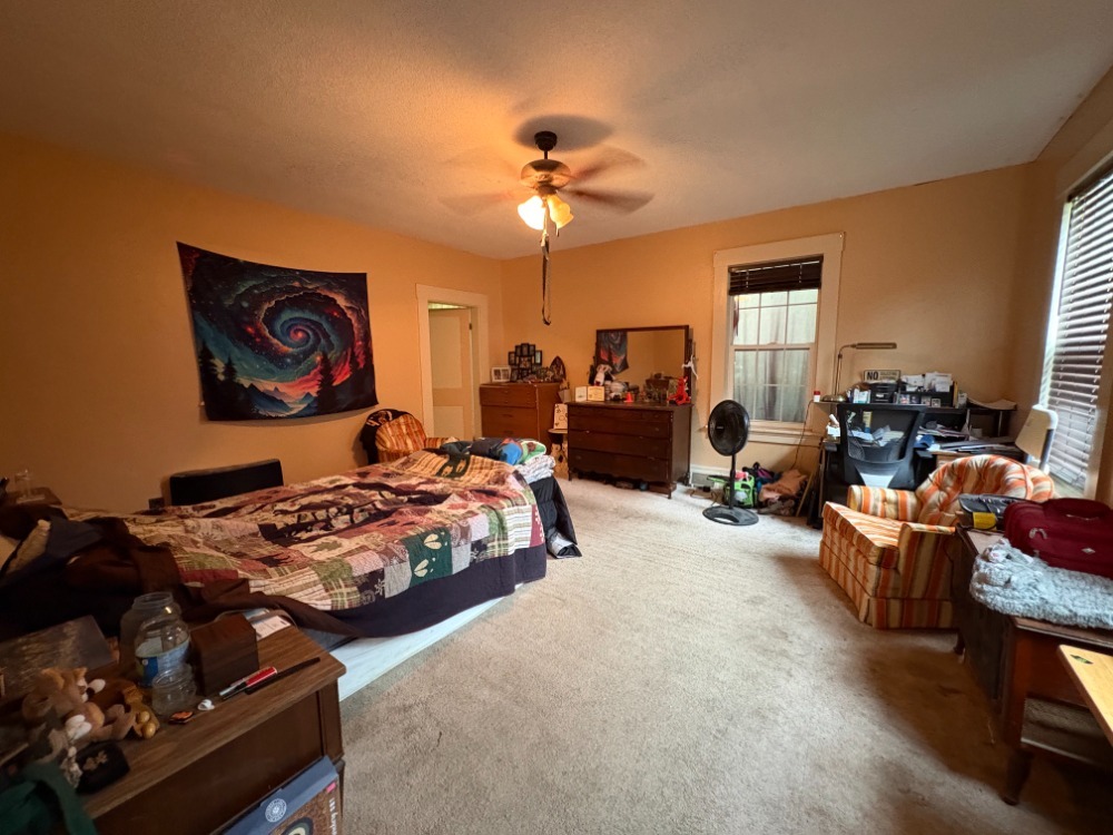 201 S Barber Avenue Property Photo 13