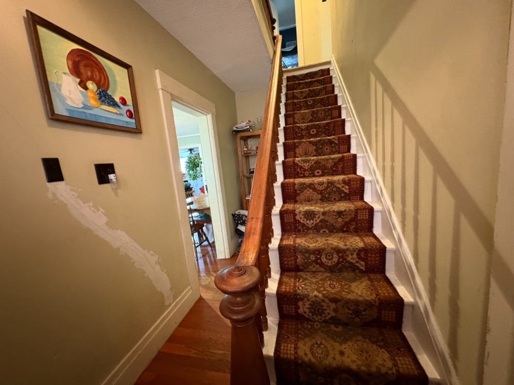 201 S Barber Avenue Property Photo 21