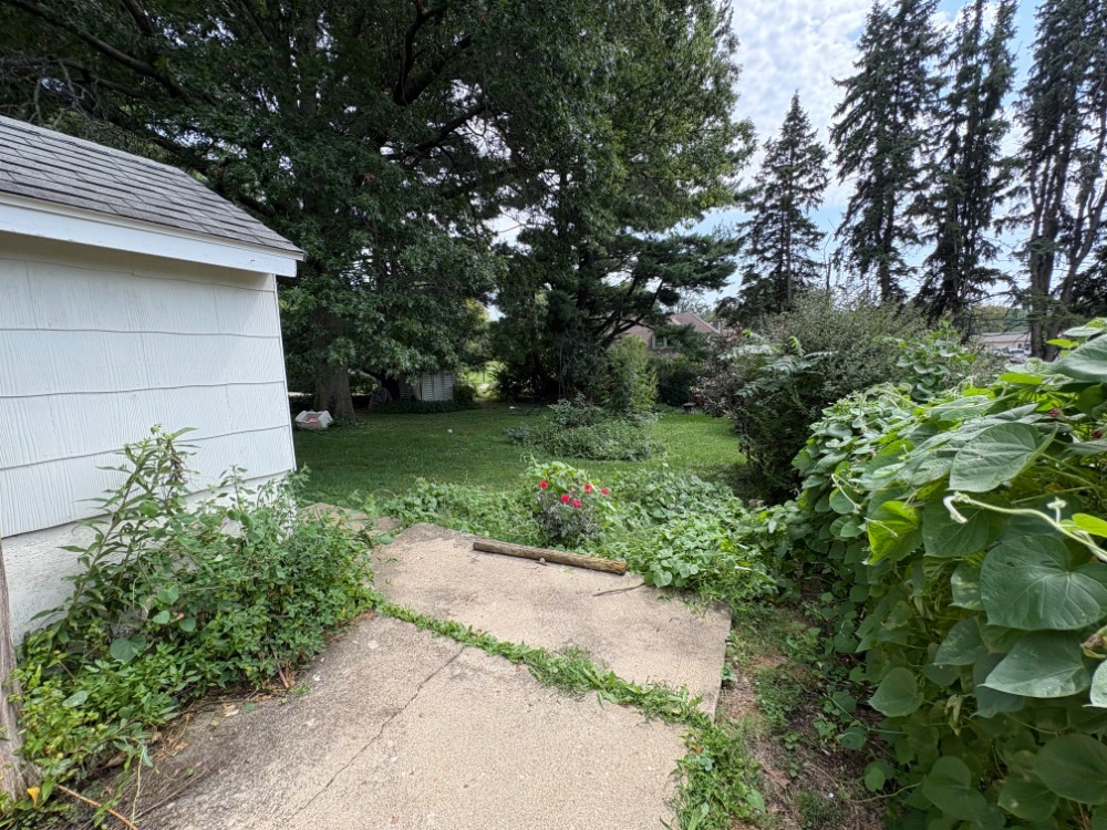 201 S Barber Avenue Property Photo 39
