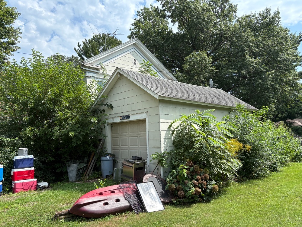 201 S Barber Avenue Property Photo 47