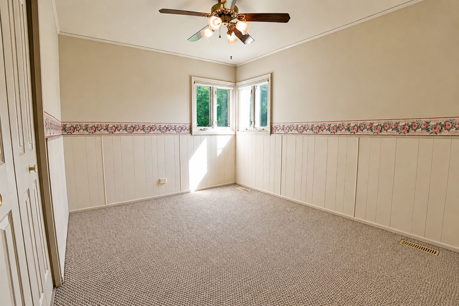 322 Sioux Street Property Photo 10