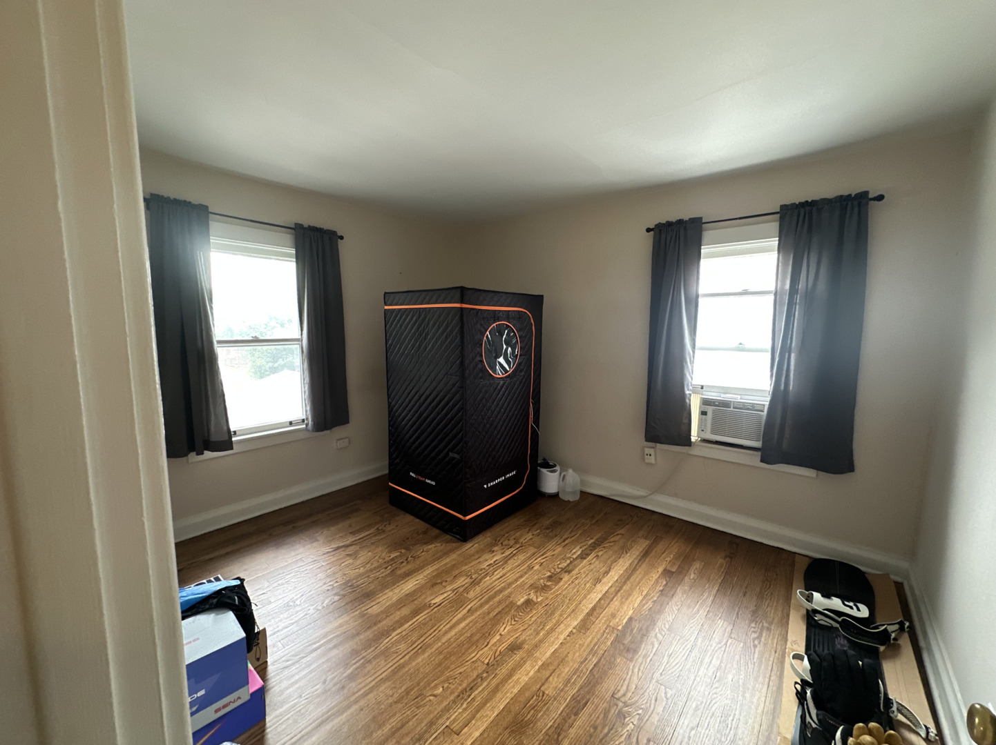 667 Homewood Avenue 2 Property Photo 6