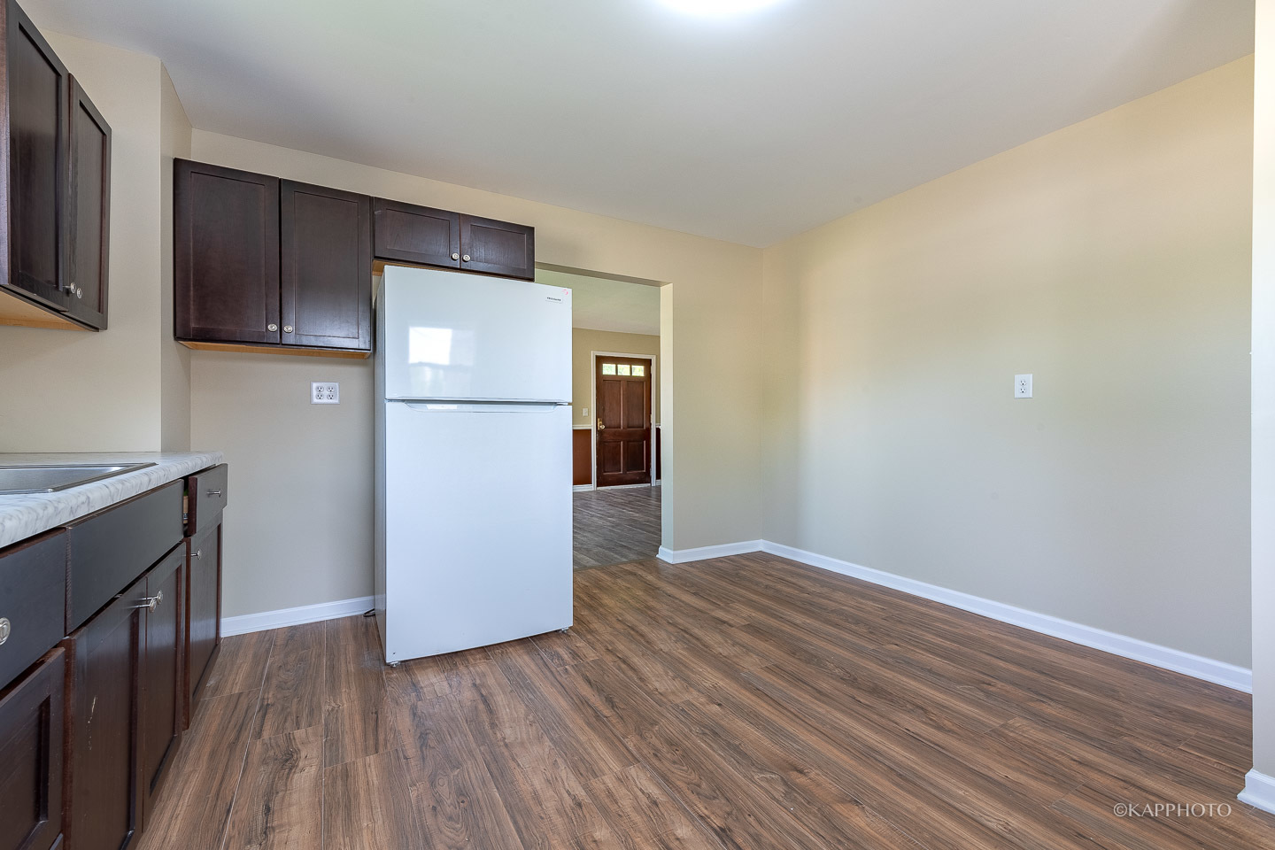 40 W 36th Place Property Photo 8