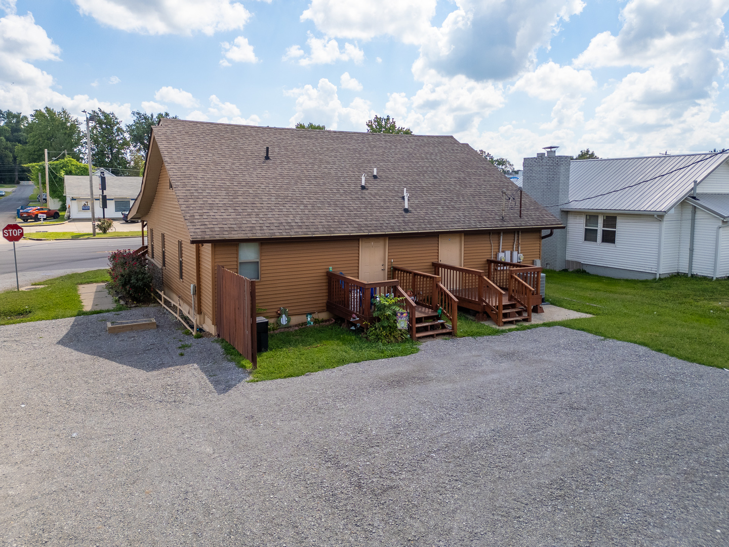 1201 S Park Avenue Property Photo 6