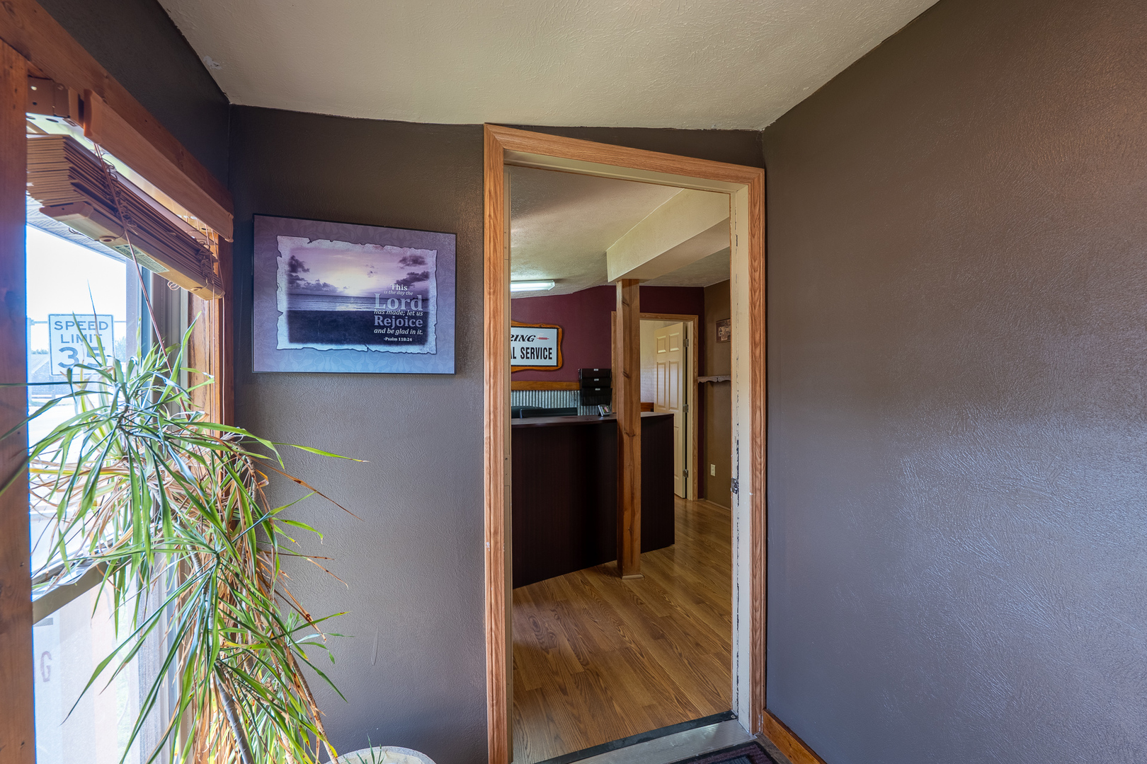 1201 S Park Avenue Property Photo 9