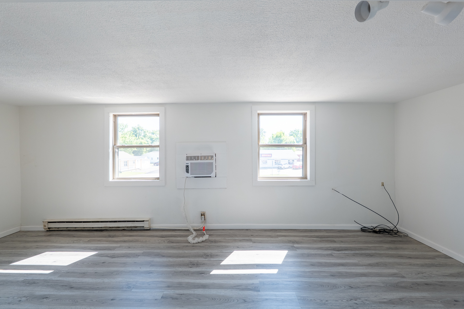 1201 S Park Avenue Property Photo 29