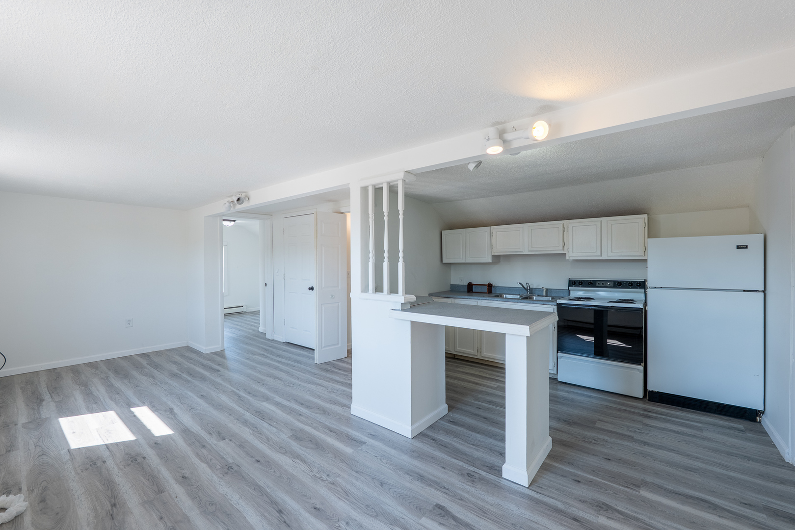 1201 S Park Avenue Property Photo 31