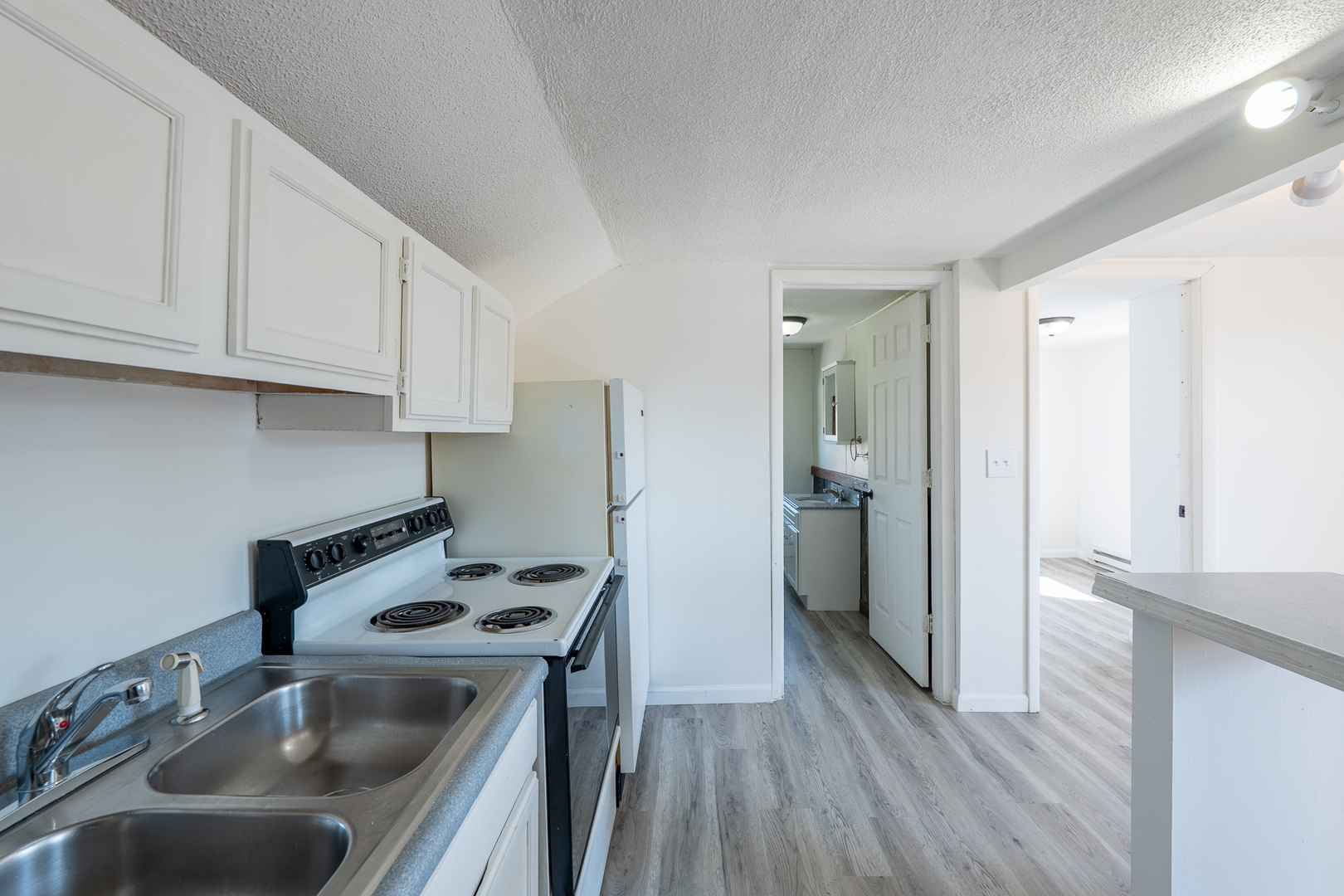 1201 S Park Avenue Property Photo 33
